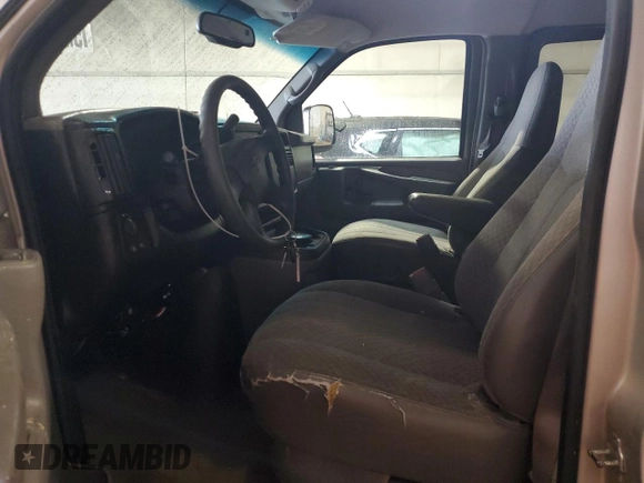 2007 Chevrolet Express Passenger with VIN 1GAHG39U171117105, listed as a Copart auction lot 56726265 with 264,871 mi miles and Clean title. Bid and sale history available at DreamBid. Image 7.