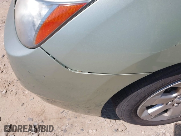 2007 Toyota Prius with VIN JTDKB20U977548064, listed as a IAAI auction lot 42040952 with 197,934 mi miles. Bid and sale history available at carsss.com. Image 15.