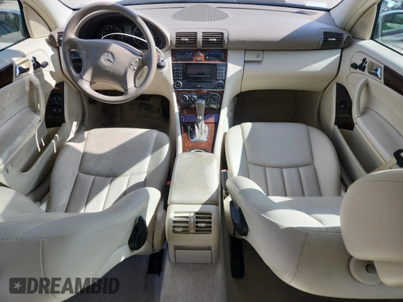 2007 Mercedes-Benz C 280 Luxury with VIN WDBRF54H97A936639, listed as a Copart auction lot 62025045 with 121,598 mi miles and Clean title. Bid and sale history available at DreamBid. Image 8.