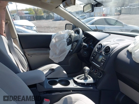 2015 Nissan Rogue S with VIN JN8AS5MV5FW259336, listed as a IAAI auction lot 42101729 with 69,780 mi miles and . Bid and sale history available at DreamBid. Image 5.