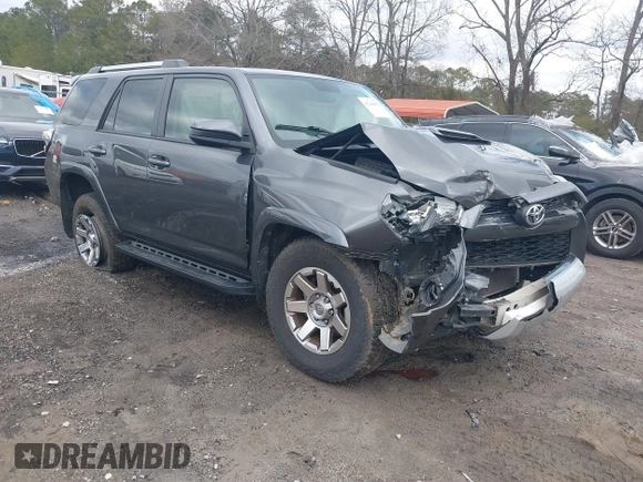 2014 Toyota 4Runner Limited with VIN JTEBU5JR4E5162629, listed as a IAAI auction lot 41265652 with 152,961 mi miles. Bid and sale history available at carsss.com. Image 1.