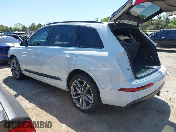 2018 Audi Q7 Prestige with VIN WA1VAAF74JD036128, listed as a IAAI auction lot 42038586 with 96,167 mi miles and . Bid and sale history available at DreamBid. Image 3.