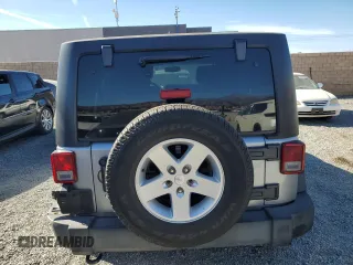 2018 Jeep Wrangler Unlimited Sport S с VIN 1C4HJWDG3JL897731, выставлен на аукционе Copart как лот 41626735 с пробегом 111 857 миль миль и Списание • Salvage title. История ставок и продаж доступна на DreamBid. Изображение 6.