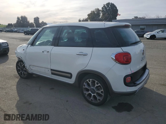 2014 FIAT 500L Trekking with VIN ZFBCFADH3EZ009542, listed as a Copart auction lot 45659025 with 46,370 mi miles and Salvage Title. Bid and sale history available at carsss.com. Image 2.