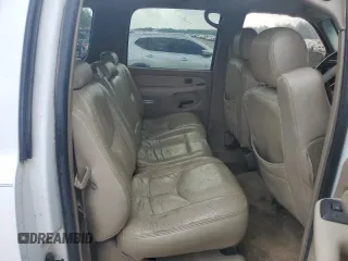 2003 GMC Yukon XL SLT with VIN 1GKEC16Z03J343256, listed as a Copart auction lot 44971475 with 221,188 mi miles and Salvage Title. Bid and sale history available at carsss.com. Image 11.