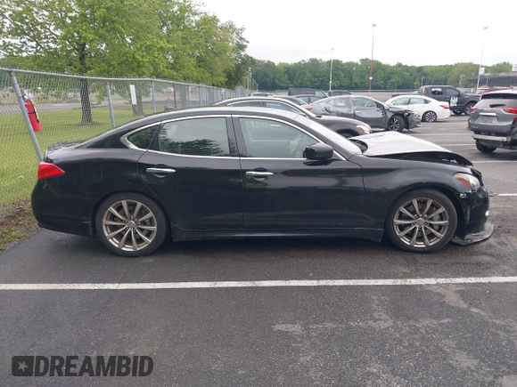 2011 Infiniti M z VIN JN1BY1AP1BM320784, wystawiony jako IAAI lot #42369027 z przebiegiem 256 664 mil mil oraz . Historia ofert i sprzedaży dostępna na DreamBid. Obrazek 13.
