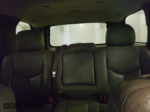 2004 GMC Yukon SLE with VIN 1GKEK13Z44J123899, listed as a Copart auction lot 86372974 with 201,093 mi miles and Salvage Title. Bid and sale history available at carsss.com. Image 10.