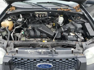 2007 Ford Escape XLT with VIN 1FMCU93137KA61122, listed as a Copart auction lot 70462084 with 186,451 mi miles and Salvage Title. Bid and sale history available at carsss.com. Image 12.
