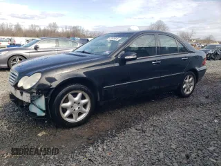 2002 Mercedes-Benz C with VIN WDBRF61J12F138872, listed as a Copart auction lot 47005815 with 232,352 mi miles and Salvage Title. Bid and sale history available at carsss.com. Image 1.