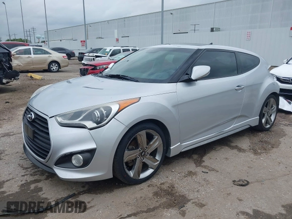 2013 Hyundai Veloster Turbo z VIN KMHTC6AE2DU122273, wystawiony jako IAAI lot #42174272 z przebiegiem 157 152 mil mil oraz . Historia ofert i sprzedaży dostępna na DreamBid. Obrazek 18.