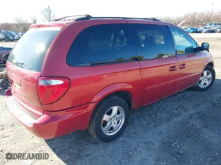 2007 Dodge Grand Caravan SXT with VIN 2D4GP44L77R205470, listed as a IAAI auction lot 41812914 with 153,383 mi miles. Bid and sale history available at carsss.com. Image 4.