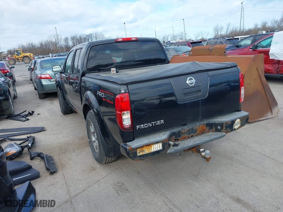 2009 Nissan Frontier SE with VIN 1N6AD07U09C404023, listed as a IAAI auction lot 41883164 with 100,724 mi miles. Bid and sale history available at carsss.com. Image 3.