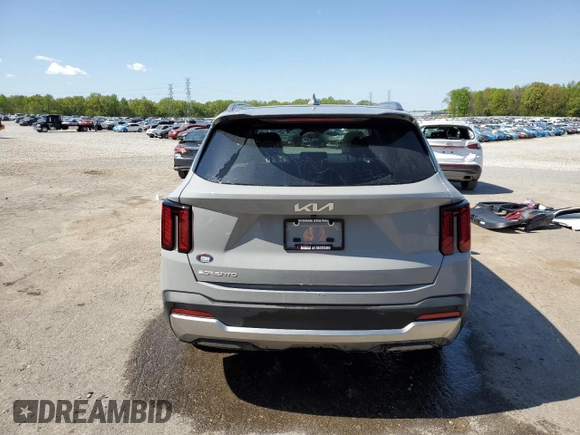 2025 Kia Sorento S z VIN 5XYRL4JC4SG321227, wystawiony jako Copart lot #52421925 z przebiegiem 14 351 mil mil oraz Szkoda całkowita • Salvage title. Historia ofert i sprzedaży dostępna na DreamBid. Obrazek 6.