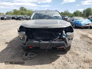 2019 Jeep Compass Trailhawk z VIN 3C4NJDDB3KT704317, wystawiony jako Copart lot #57116635 z przebiegiem 43 323 mil mil oraz Szkoda całkowita • Salvage title. Historia ofert i sprzedaży dostępna na DreamBid. Obrazek 5.