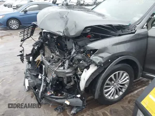2018 Lincoln MKX Select with VIN 2LMPJ8KR9JBL17605, listed as a IAAI auction lot 41519841 with 44,143 mi miles. Bid and sale history available at carsss.com. Image 6.