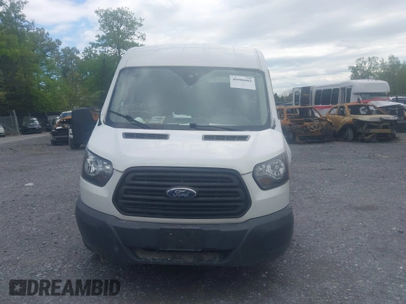 2017 Ford Transit с VIN 1FTYR2CM9HKA29452, выставлен на аукционе IAAI как лот 40908401 с пробегом 110 867 миль миль и . История ставок и продаж доступна на DreamBid. Изображение 12.