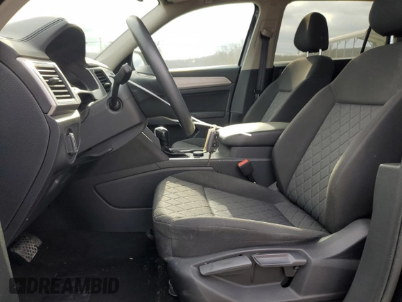2019 Volkswagen Atlas S with VIN 1V2GR2CA6KC543907, listed as a Copart auction lot 49256425 with 81,240 mi miles and Salvage title. Bid and sale history available at DreamBid. Image 7.