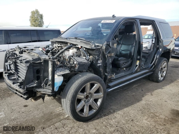 2015 Cadillac Escalade Premium with VIN 1GYS3CKJ0FR273896, listed as a Copart auction lot 84371124 with 60,569 mi miles and Salvage Title. Bid and sale history available at carsss.com. Image 1.