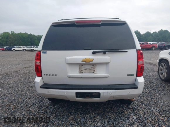 2012 Chevrolet Tahoe LT z VIN 1GNSCBE09CR131245, wystawiony jako IAAI lot #42350118 z przebiegiem 188 565 mil mil oraz . Historia ofert i sprzedaży dostępna na DreamBid. Obrazek 17.