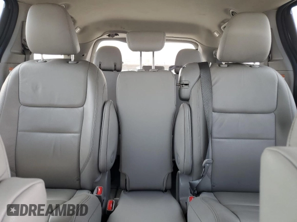 2020 Toyota Sienna XLE Auto Access Seat с VIN 5TDYZ3DC5LS054345, выставлен на аукционе Copart как лот 58808945 с пробегом Не указан миль и Списание • Salvage title. История ставок и продаж доступна на DreamBid. Изображение 10.