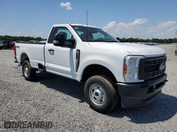 2024 Ford F-250 XL z VIN 1FTBF2BA0REC40741, wystawiony jako Copart lot #54823615 z przebiegiem Nie podano mil oraz Szkoda całkowita • Salvage title. Historia ofert i sprzedaży dostępna na DreamBid. Obrazek 4.