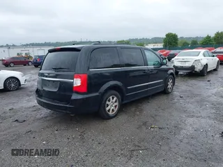 2012 Chrysler Town & Country Touring z VIN 2C4RC1BG2CR326214, wystawiony jako IAAI lot #42375949 z przebiegiem 144 295 mil mil oraz . Historia ofert i sprzedaży dostępna na DreamBid. Obrazek 4.