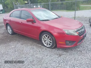 2010 Ford Fusion SE z VIN 3FAHP0HA4AR277012, wystawiony jako IAAI lot #42467201 z przebiegiem 215 332 mil mil oraz . Historia ofert i sprzedaży dostępna na DreamBid. Obrazek 1.