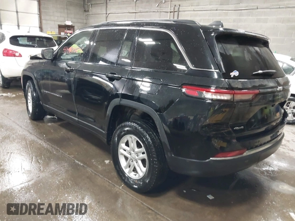 2023 Jeep Grand Cherokee Altitude with VIN 1C4RJHAG8P8709690, listed as a IAAI auction lot 41408724 with 32,972 mi miles and . Bid and sale history available at DreamBid. Image 3.