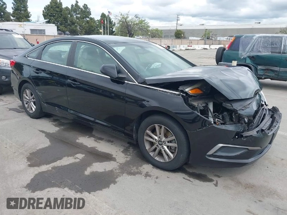 2016 Hyundai Sonata SE with VIN 5NPE24AFXGH401286, listed as a IAAI auction lot 41969686 with 134,592 mi miles and . Bid and sale history available at carsss.com. Image 1.