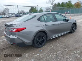 2025 Toyota Camry LE с VIN 4T1DBADK5SU510042, выставлен на аукционе IAAI как лот 41834173 с пробегом 6 975 миль миль и . История ставок и продаж доступна на DreamBid. Изображение 4.