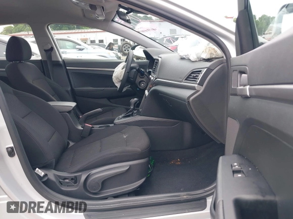2020 Hyundai Elantra SE z VIN 5NPD74LF8LH500998, wystawiony jako IAAI lot #42266450 z przebiegiem 25 320 mil mil oraz . Historia ofert i sprzedaży dostępna na DreamBid. Obrazek 5.