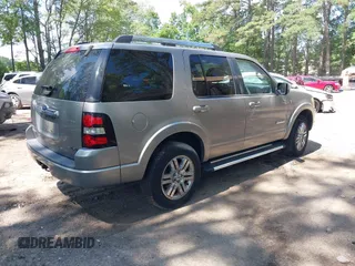 2008 Ford Explorer Limited с VIN 1FMEU75828UA32062, выставлен на аукционе IAAI как лот 42518271 с пробегом 352 328 миль миль и . История ставок и продаж доступна на DreamBid. Изображение 4.