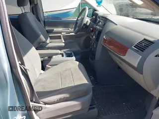2008 Chrysler Town & Country Touring with VIN 2A8HR54P68R115192, listed as a IAAI auction lot 42141588 with 239,819 mi miles. Bid and sale history available at carsss.com. Image 5.