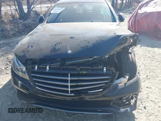 2017 Mercedes-Benz E-Class E 300 Luxury with VIN WDDZF4JB8HA098512, listed as a IAAI auction lot 41680421 with 62,334 mi miles. Bid and sale history available at carsss.com. Image 6.
