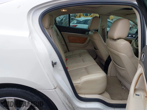 2010 Lincoln MKS with VIN 1LNHL9DR7AG605550, listed as a IAAI auction lot 41209341 with 160,000 mi miles and . Bid and sale history available at DreamBid. Image 8.