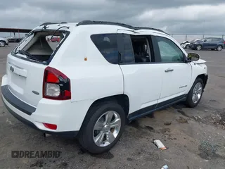 2016 Jeep Compass High Altitude Edition with VIN 1C4NJCEA9GD615042, listed as a IAAI auction lot 41898022 with 95,327 mi miles. Bid and sale history available at carsss.com. Image 4.