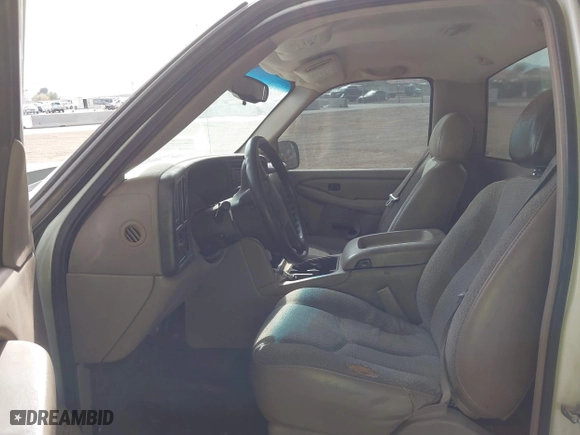 2006 Chevrolet Silverado 1500 Work Truck with VIN 3GCEC14V26G145733, listed as a IAAI auction lot 41566394 with 187,716 mi miles. Bid and sale history available at carsss.com. Image 5.