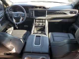 2022 GMC Yukon XL Denali with VIN 1GKS2JKT2NR112645, listed as a Copart auction lot 72086664 with 72,172 mi miles and Salvage Title. Bid and sale history available at carsss.com. Image 8.
