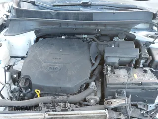 2020 Kia Sorento LX V6 with VIN 5XYPGDA59LG620680, listed as a IAAI auction lot 41452415 with 107,752 mi miles. Bid and sale history available at carsss.com. Image 10.