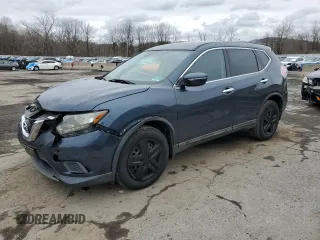 2015 Nissan Rogue SL with VIN 5N1AT2MV5FC852733, listed as a Copart auction lot 52720935 with 135,626 mi miles and Clean Title. Bid and sale history available at DreamBid. Image 1.