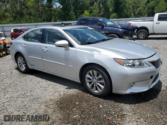 2014 Lexus ES 300h z VIN JTHBW1GG2E2039067, wystawiony jako Copart lot #60288275 z przebiegiem 104 268 mil mil oraz Czysty tytuł • Clean title. Historia ofert i sprzedaży dostępna na DreamBid. Obrazek 4.