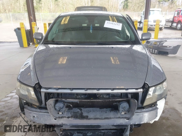 2006 Volvo S40 2.4L with VIN YV1MS382X62187886, listed as a IAAI auction lot 41943211 with 173,125 mi miles. Bid and sale history available at carsss.com. Image 6.