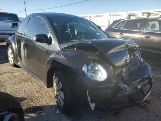 2008 Volkswagen New Beetle Coupe S with VIN 3VWPW31C38M518178, listed as a Copart auction lot 76160904 with 159,622 mi miles and Salvage Title. Bid and sale history available at carsss.com. Image 4.