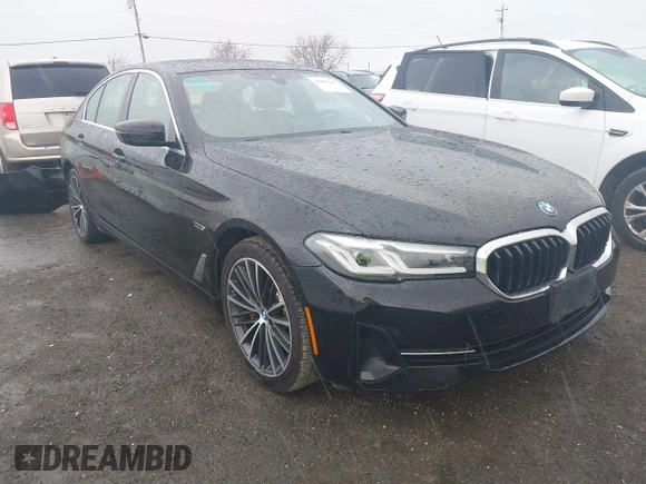 2022 BMW 5 Series 530e с VIN WBA13AG01NCJ72192, выставлен на аукционе IAAI как лот 41809247 с пробегом 27 923 миль миль и . История ставок и продаж доступна на DreamBid. Изображение 1.