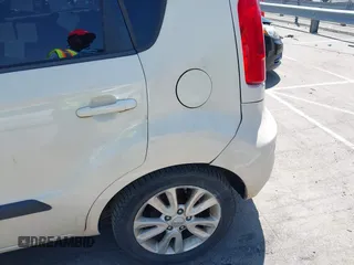 2013 Kia Soul + with VIN KNDJT2A69D7504893, listed as a IAAI auction lot 42231867 with 209,916 mi miles and . Bid and sale history available at DreamBid. Image 12.