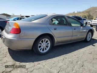 1999 Chrysler 300M M z VIN 2C3HE66G3XH570094, wystawiony jako Copart lot #56068465 z przebiegiem 186 011 mil mil oraz Tytuł czysty. Historia ofert i sprzedaży dostępna na DreamBid. Obrazek 3.