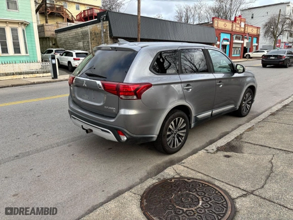 2019 Mitsubishi Outlander ES with VIN JA4AZ3A35KZ044833, listed as a Copart auction lot 52434115 with 125,810 mi miles and Clean Title. Bid and sale history available at carsss.com. Image 4.