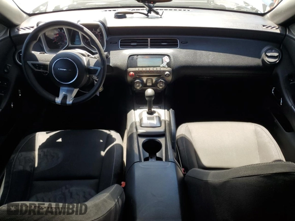 2011 Chevrolet Camaro 1LT z VIN 2G1FB3DD1B9193909, wystawiony jako Copart lot #56000395 z przebiegiem 110 248 mil mil oraz Szkoda całkowita • Salvage title. Historia ofert i sprzedaży dostępna na DreamBid. Obrazek 8.