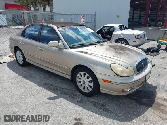 2005 Hyundai Sonata GLS with VIN KMHWF35H65A176380, listed as a IAAI auction lot 41940947 with 84,706 mi miles. Bid and sale history available at carsss.com. Image 1.