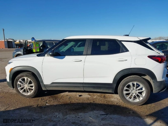 2024 Chevrolet TrailBlazer LS with VIN KL79MMS23RB132959, listed as a IAAI auction lot 41207961 with 18,698 mi miles. Bid and sale history available at carsss.com. Image 14.